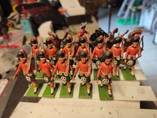 11 soldats écossais + un