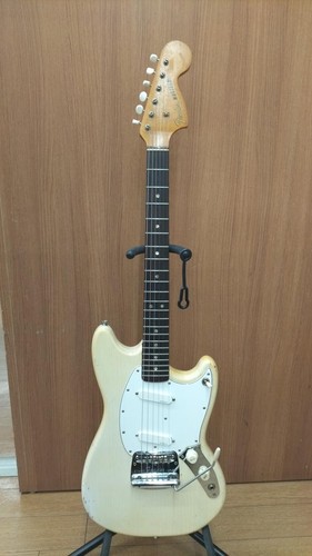 Guitare électrique vintage