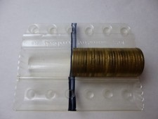 Lot de 28 pièces de 5 centimes de francs avec rouleau plastique 