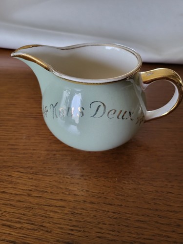 Pot lait nous - nous, deux"