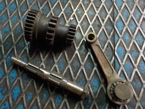 Lot pieces terrot motobecane - pieces,