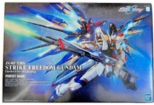 Gundam - PG (Perfect Grade) 1/60 Strike Freedom Gundam - Bandai