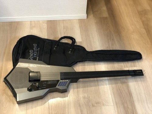Synthétiseur guitare - de,