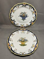 PAIRE D’ASSIETTES ANCIENNES DESVRES GÉO MARTEL DÉCOR ROUEN , FAÏENCE ÉMAILLÉE