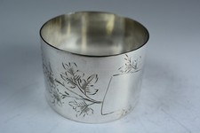 rond de serviette en argent