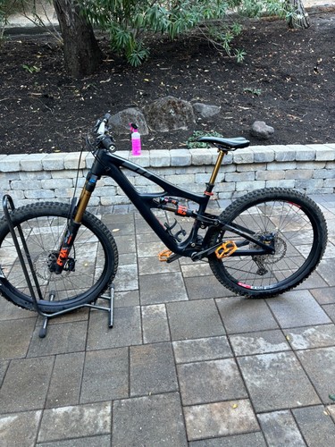 Mountain bike - mountain,