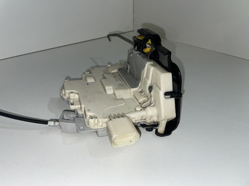 Serrure porte audi 2007 - serrure, b7