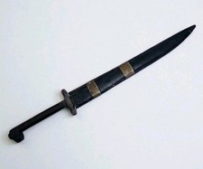 Ancien objet décoratif artisanal en bois et laiton avec étui – 30 cm  collection