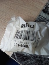 Cache milieu prise (enjoliveur) Niko