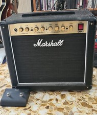 Amplificateur à lampes combo Marshall DSL5 (année 2023) vendu avec pédale swich.
