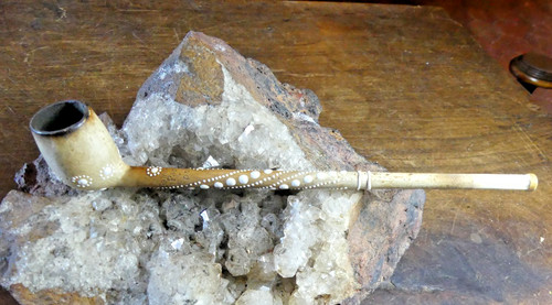 Pipe terre cuite sculptee - cuite,
