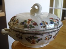 GIEN FAIENCE LEGUMIER DECOR MOUSTIERS OLERYS