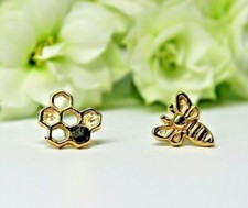 14k Solid Gold Bee & Honeycomb