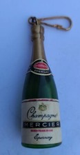 RARE Porte Clé --- BOUTEILLE