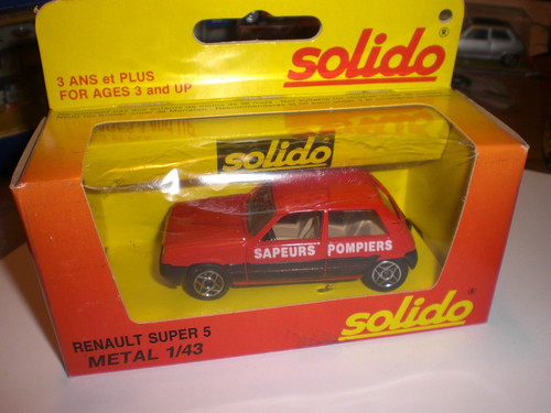 Renault red firefighters - 5,