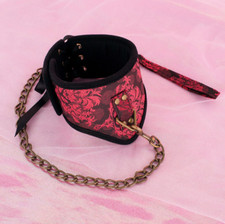 Collier laisse érotique tissu