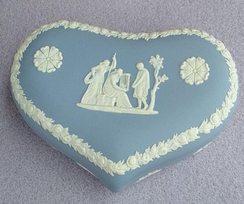 Wedgwood jasper heart box - wedgwood,