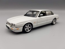 1/43 Autoart Jaguar XJR ( White) - 53602