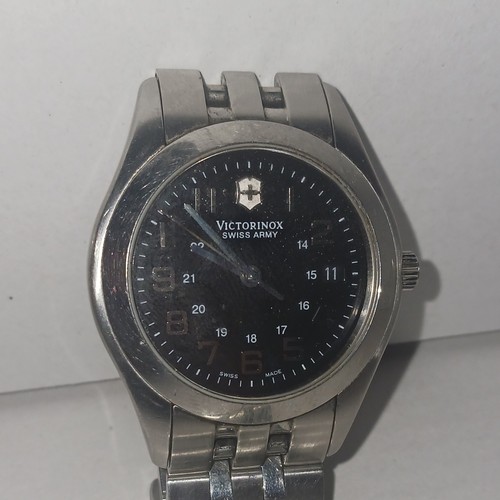 Victorinox swiss army quartz - army,