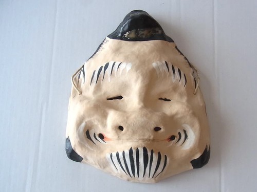 Saga mask papier mâché - saga,