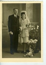 PHOTO photographie circa 1950, mariage WEDDING robe courte  scène de genre