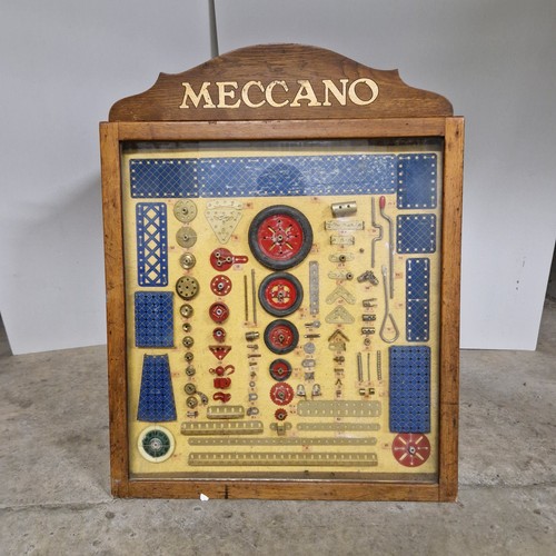 Meccano meuble présentoir - meccano,