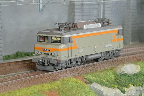 Models 11105 locomotive - models,