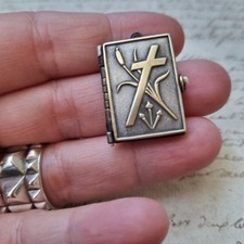 Livre Miniature Chemin De Croix avec Photos en Métal Argenté Ancien