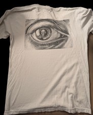 Suprême t-shirt suprême, édition Escher.