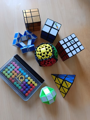 Lot casse têtes rubik - x8, casse-têtes