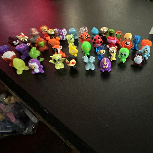 Mixed lot mini collectible - mixed,