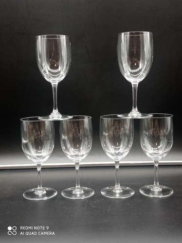 Verres vin rouge en - à,