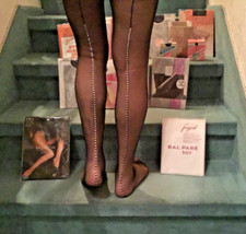 Lot de 14 collants neufs, collant Fogal avec cristal Swarowski, etc…