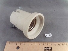 Douille E 40 à vis en