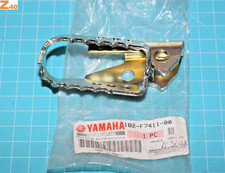 repose pied avant gauche