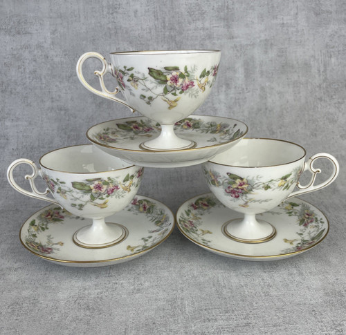 Tasses sur pied porcelaine - pied,