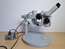 Microscope Zeiss Opmi 1 sur support de table