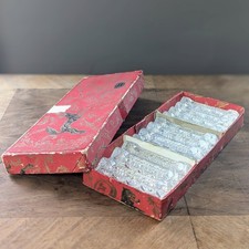 Porte-couteaux vintage en cristal moulé, lot de 11 avec boîte d’origine rouge à