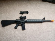 Airsoft M16. Battery Powered