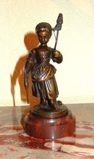 Sculpture bronze "Fileuse" socle marbre