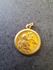 Pendentif En Plaqué Or Saint