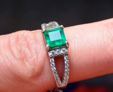 0.76cts Bague Émeraude Colombie Muzo Certifiée Labo vert foncé Argent taille 56