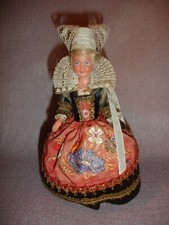 Poupée PHILIPPE folklorique