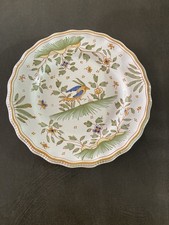Assiette ancienne Décor Moustiers Fait Main et signé 