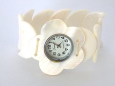  Montre coquillage blanc nacre