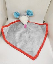 doudou Peluche plat souris grise NANJING KESTREL TOY ACTION