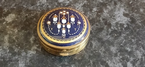 Jolie boîte pilules - jolie,