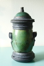 Pot couvert jarre en grès noir émail vert raku vintage