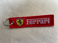 Porte Clé flamme FERRARI BLASON rouge brodé collector