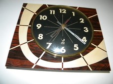 Ancienne horloge murale Jaz